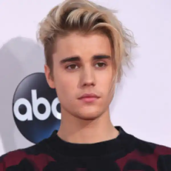 Justin Bieber - Broken Ft. Blake Kelly